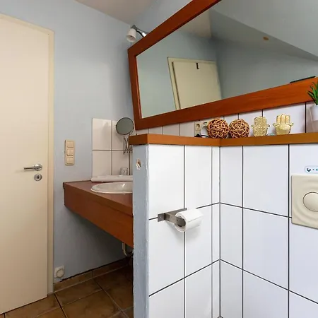 Apartment Strandhaus Wustrow - 3 *