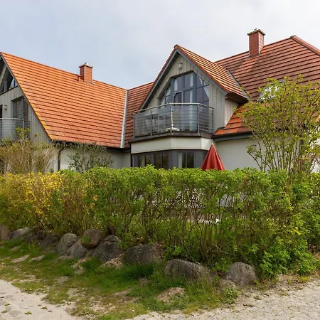 Strandhaus Wustrow - 3 Apartment *
